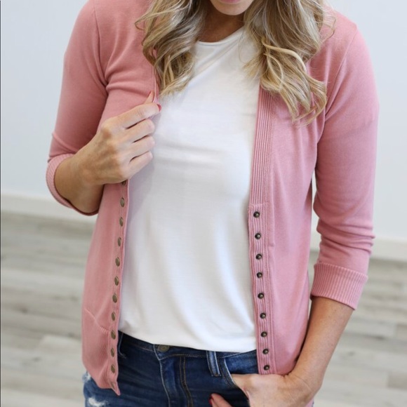 ✨LAST ONE✨Rose snap button cardigan - Picture 3 of 4